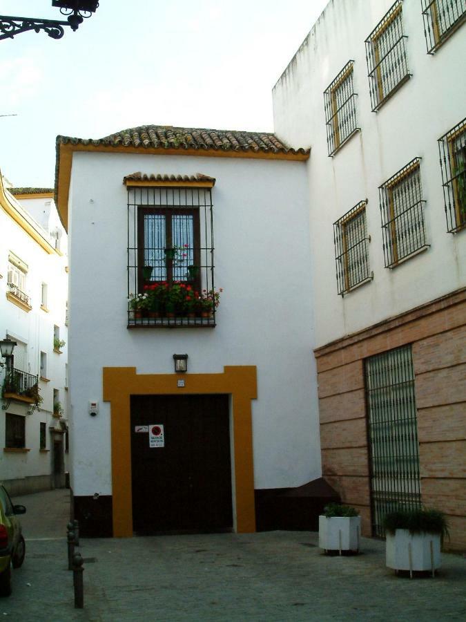 RentalSevilla Moderno y comodo apartamento en Santa Cruz con Parking Exterior foto