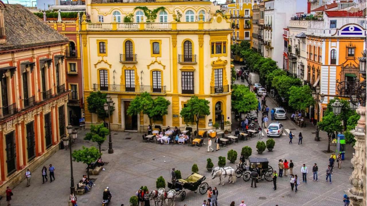 RentalSevilla Moderno y comodo apartamento en Santa Cruz con Parking Exterior foto